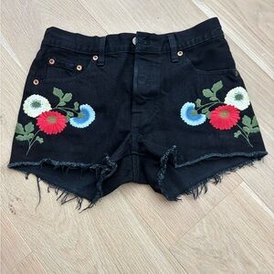 Levi Strauss Floral Embroidered Black Denim Shorts. Size 25